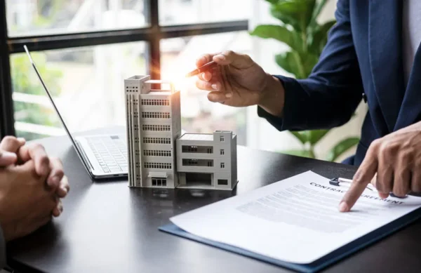 Exploring-the-Dynamics-of-Commercial-Property.jpg